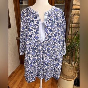 Liz & me size 1X blue paisley floral notched chest 3/4 sleeve top vibrant